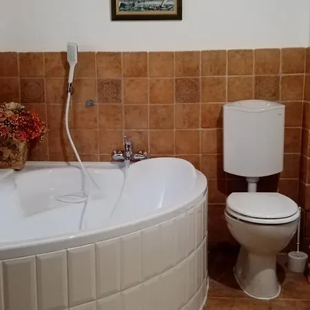 Negy Evszak Apartmanhaz Апартаменты *