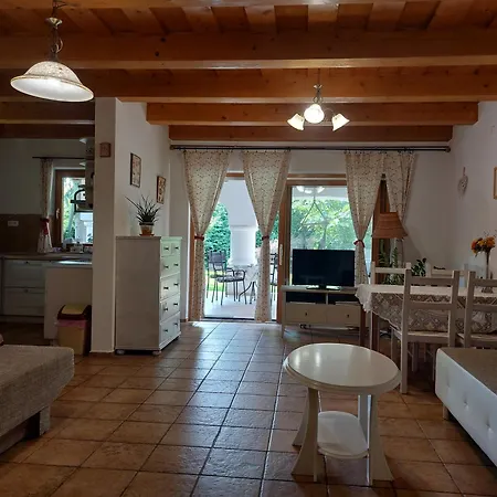 Negy Evszak Apartmanhaz Apartment Zalakaros