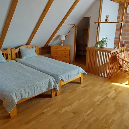 شقة Negy Evszak Apartmanhaz *