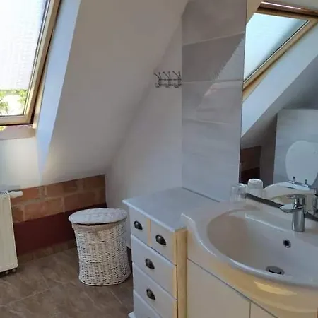 Negy Evszak Apartmanhaz Залакарош