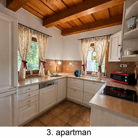 Apartmán Negy Evszak Apartmanhaz