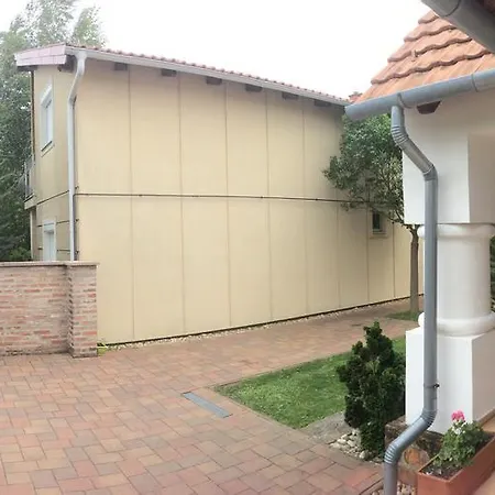 Negy Evszak Apartmanhaz Apartment *