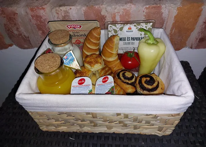 Lägenhet Negy Evszak Apartmanhaz Zalakaros